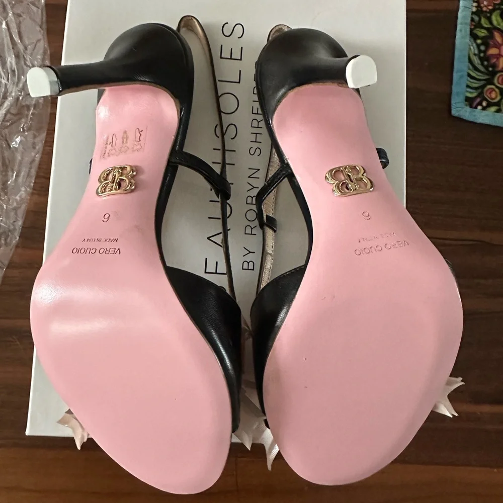 Black pumps with pink satin now - Picture 4 of 4